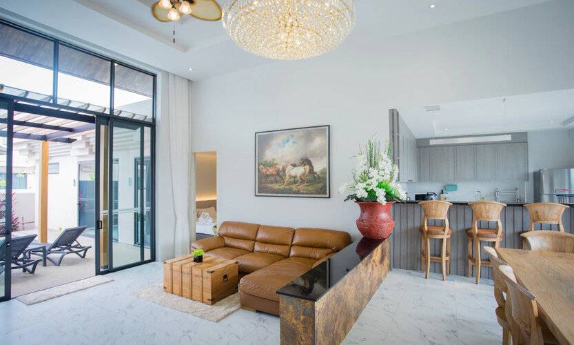 Gold Chariot Pool Villa