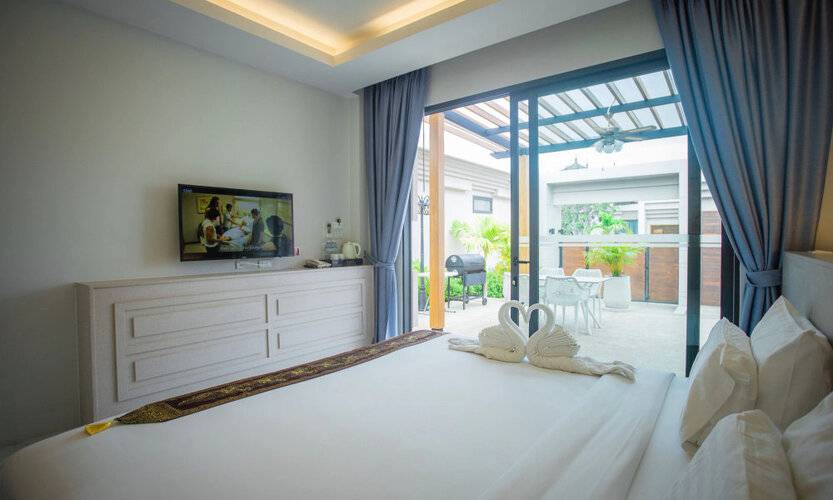 Gold Chariot Pool Villa