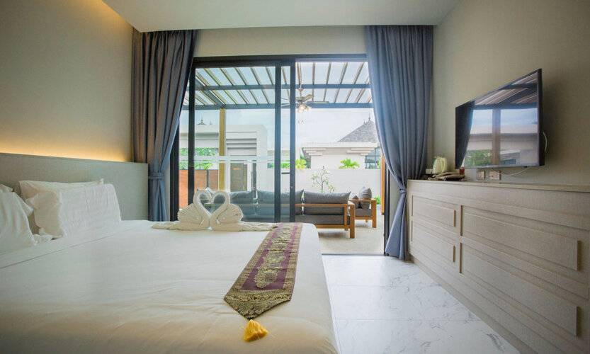 Gold Chariot Pool Villa