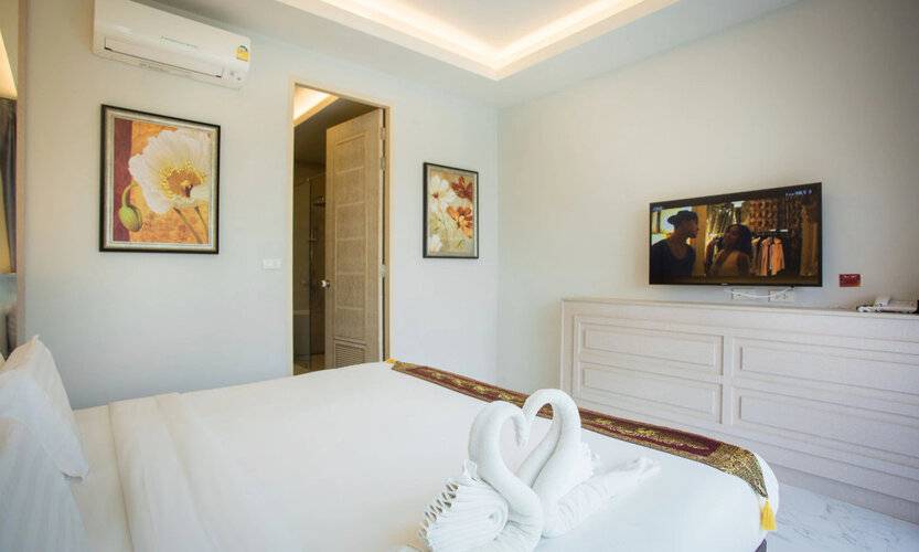 Gold Chariot Pool Villa