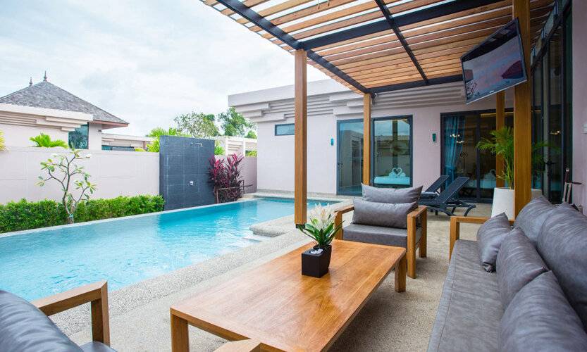 Gold Chariot Pool Villa