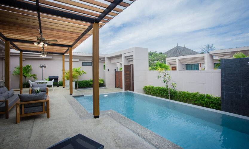 Gold Chariot Pool Villa