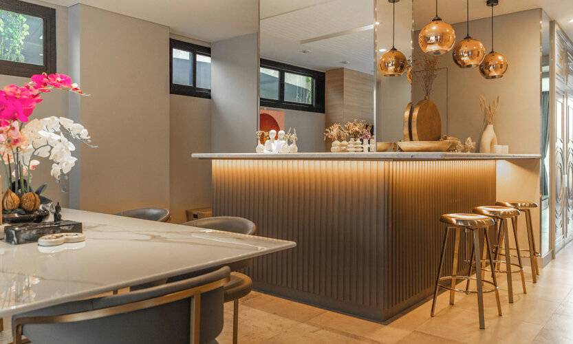 Diamond Condo By Villacarte