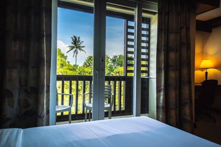 Ratana Hotel Chalong