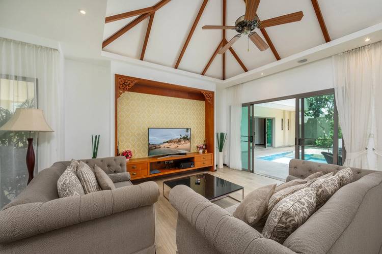 Вилла Nai Harn Pool Villa Bond