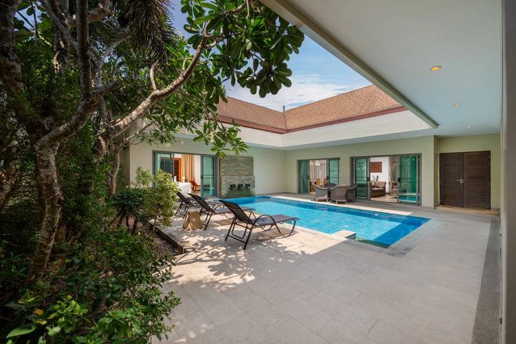 Вилла Nai Harn Pool Villa Bond