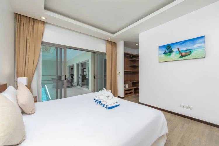 Вилла Nai Harn Pool Villa Bond