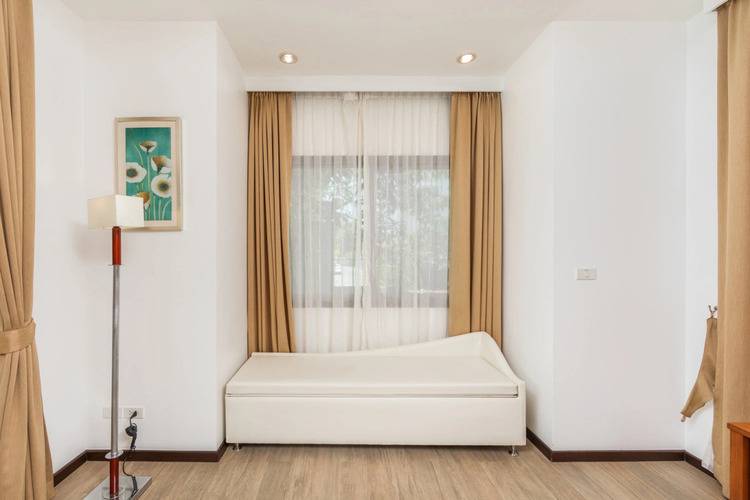 Вилла Nai Harn Pool Villa Bond