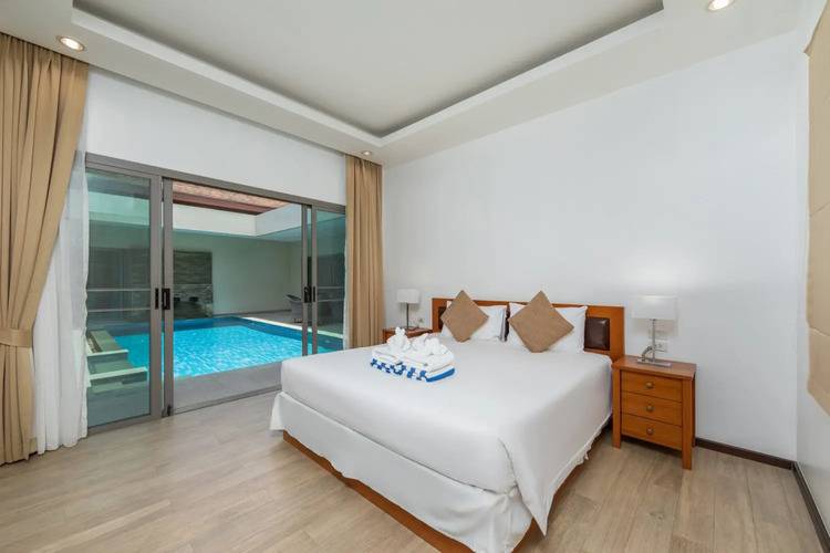 Вилла Nai Harn Pool Villa Bond