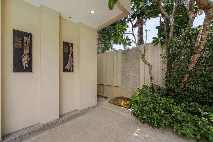 Вилла Nai Harn Pool Villa Bond