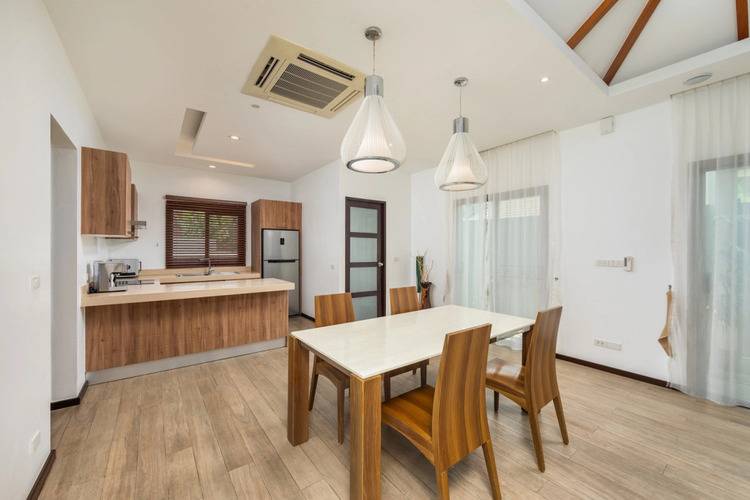 Вилла Nai Harn Pool Villa Bond