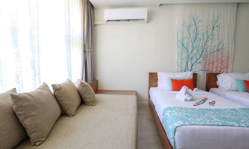 Bandara Beach Resort, Phuket