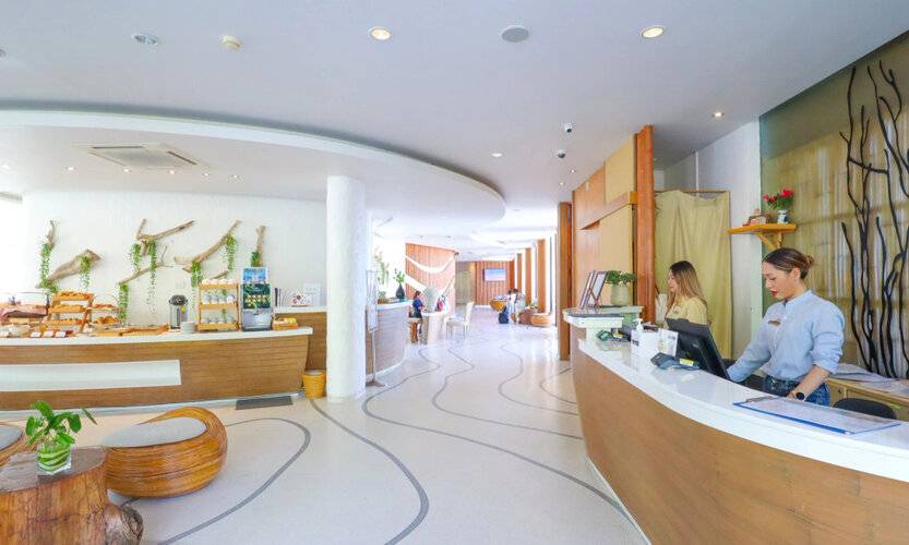 Bandara Beach Resort, Phuket