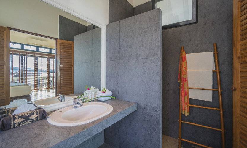 Beach Front Luxury Villa Hai Leng
