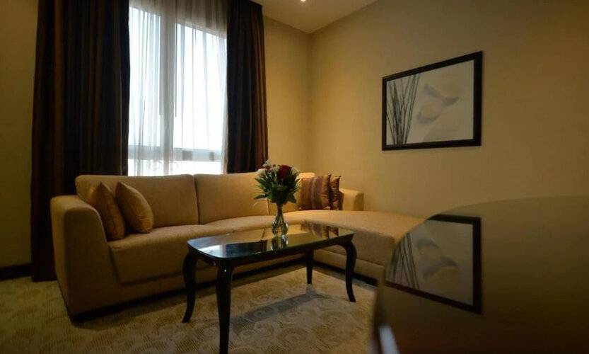 Premium Strato Hotel