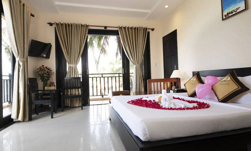 Hon Rom 1 Resort