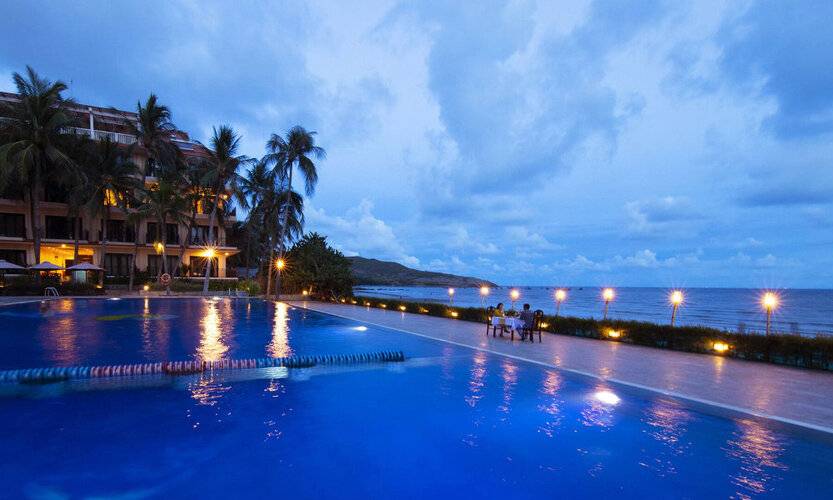Hon Rom 1 Resort