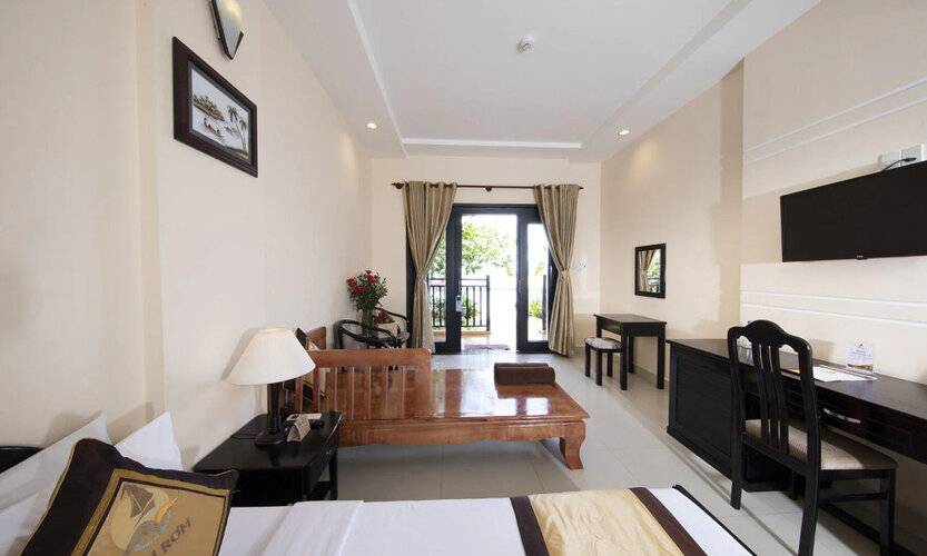 Hon Rom 1 Resort
