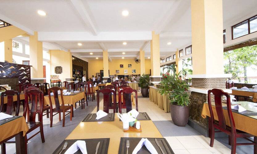 Hon Rom 1 Resort