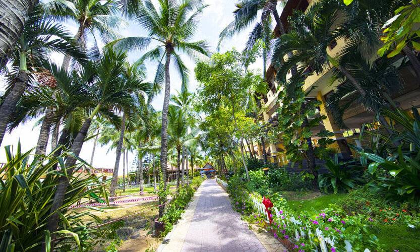 Hon Rom 1 Resort