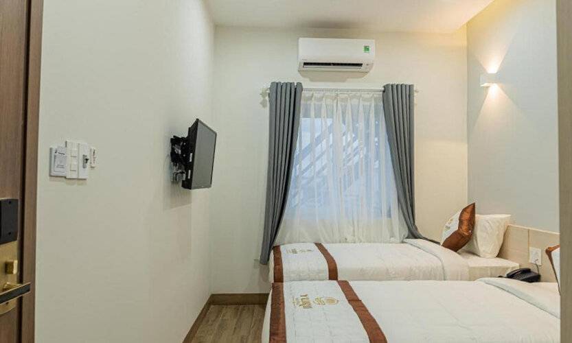 Yurii Hotel