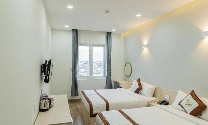 Yurii Hotel