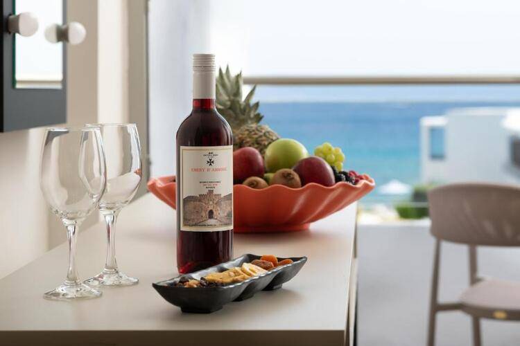 Paralos Rodos Lifestyle