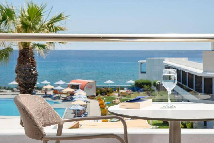 Paralos Rodos Lifestyle