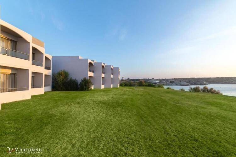 Paralos Rodos Lifestyle