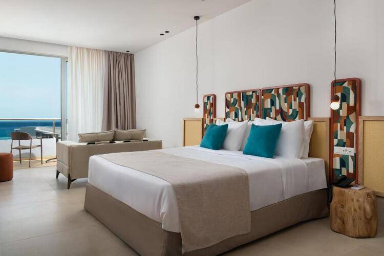 Paralos Rodos Lifestyle