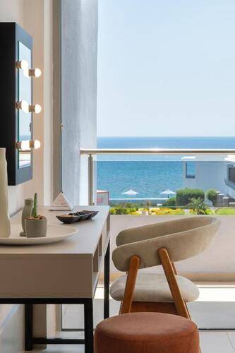 Paralos Rodos Lifestyle