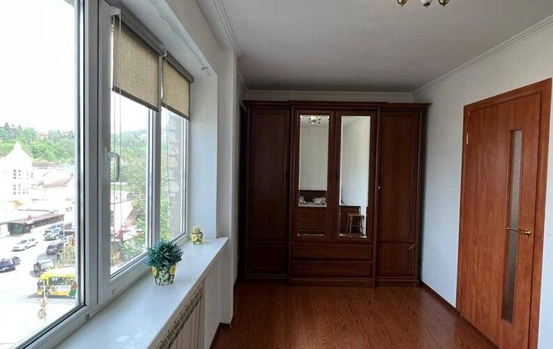 Юрий Лк На Дзержинского 43