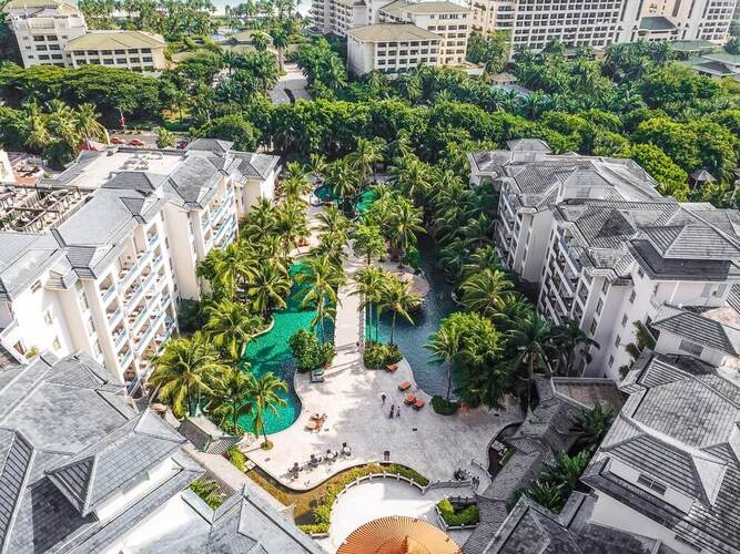 Swissotel & Grand Mercure Sanya Yalong Bay