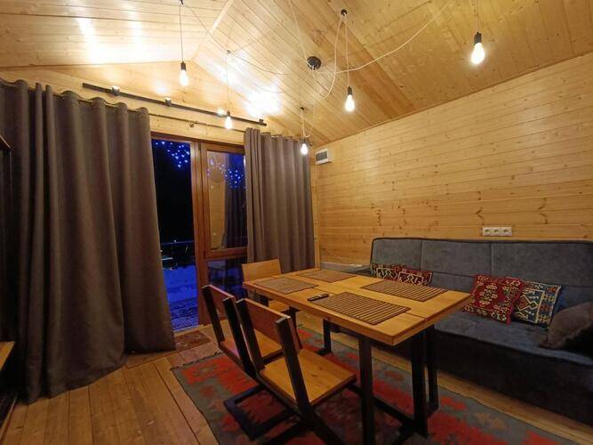 Air House (Эир Хаус)