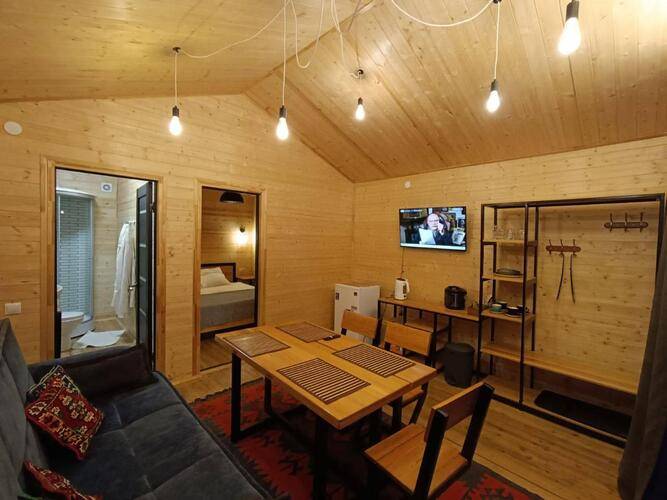 Air House (Эир Хаус)