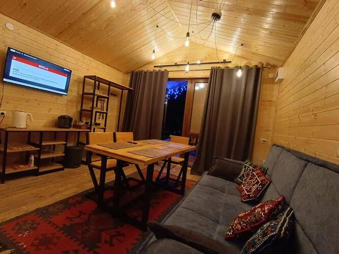 Air House (Эир Хаус)