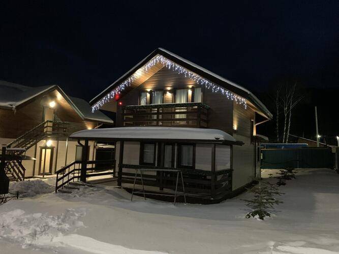 Family Chalets De Luxe (Фэмили Шале Де Люкс)