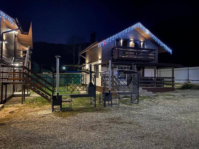 Family Chalets De Luxe (Фэмили Шале Де Люкс)