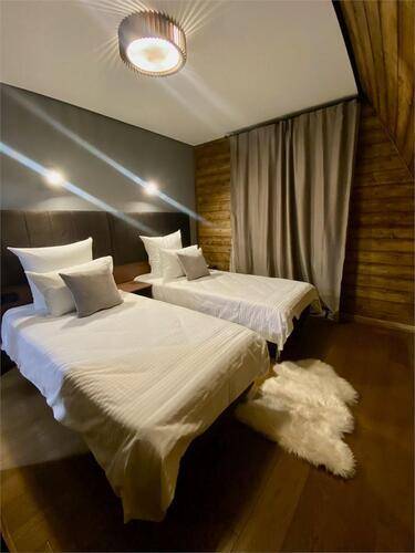 Moon Glamp (Мун Глэмп)