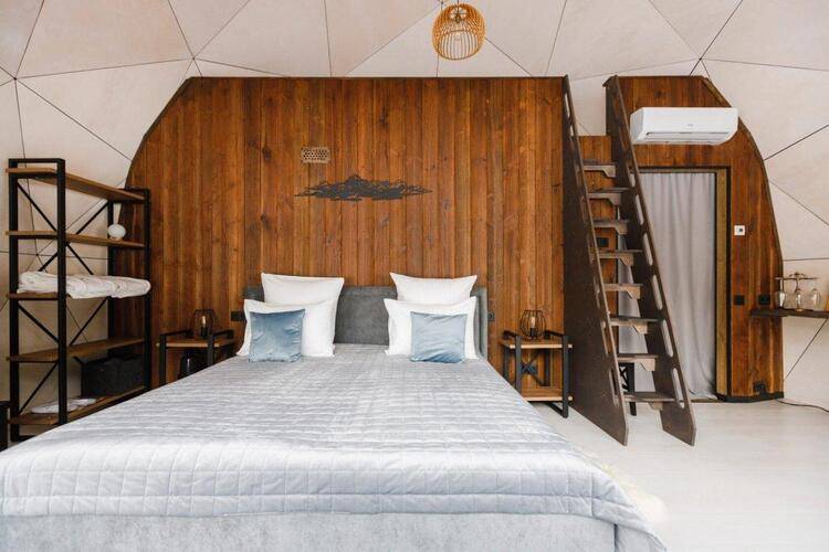 Moon Glamp (Мун Глэмп)