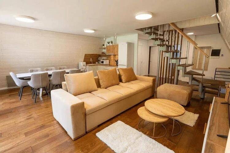 Moon Glamp (Мун Глэмп)