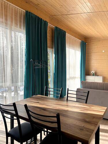 Aishah House (Айшах Хаус)