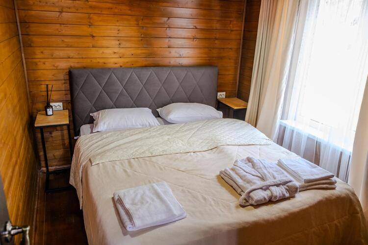 Aishah House (Айшах Хаус)