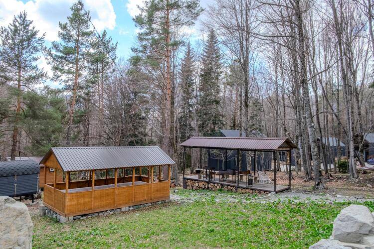 Aishah House (Айшах Хаус)