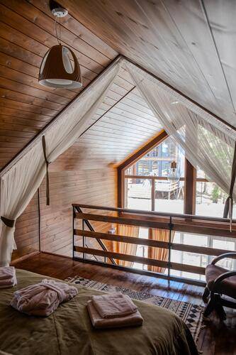 Aishah House (Айшах Хаус)