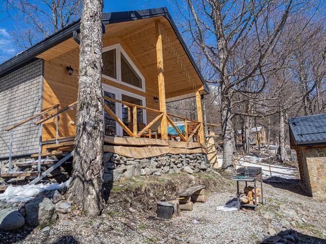 Base Camp (Бэйс Кэмп)