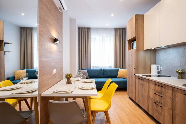 Апартаменты Red Apartments Арт Лайт Сити Апартамент Холидей