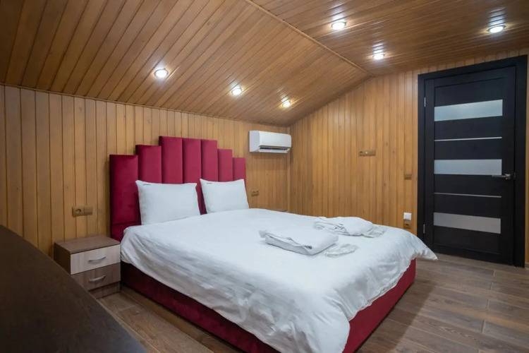 Апартаменты Red Apartments Арт Лайт Сити Апартамент Дорнан