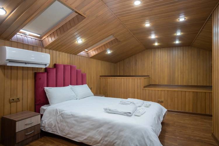 Апартаменты Red Apartments Арт Лайт Сити Апартамент Дорнан