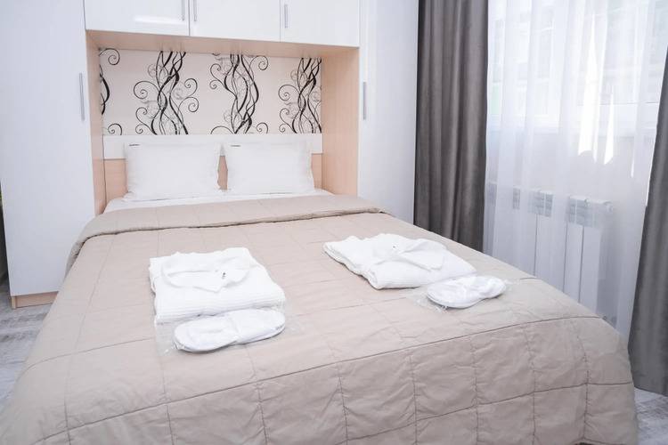 Апартаменты Red Apartments Арт Лайт Сити Апартамент Рафаэль — фото 7